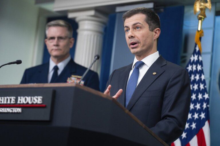 Key Bridge was damaged/Buttigieg: Rebuilding is hard and not cheap, but it will be done